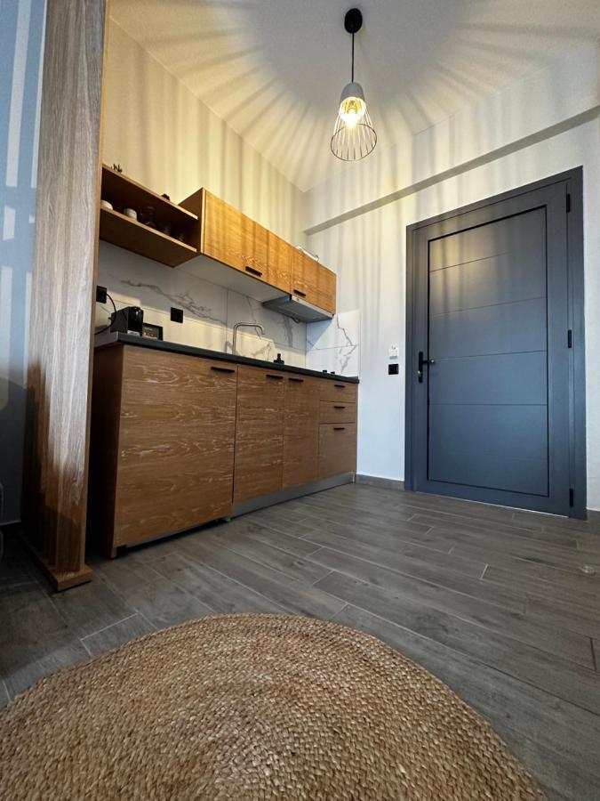 Thea Comfy Living Aparthotel เนอาวรัสนา ภายนอก รูปภาพ